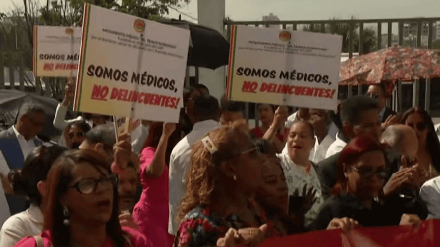 CMD somete acción de inconstitucionalidad ante el Tribunal Constitucional contra nuevo Código Penal CMD somete acción de inconstitucionalidad ante el Tribunal Constitucional contra nuevo Código Penal