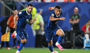 Mbapp&eacute; clasifica a Francia a 16vos y sigue a la caza de Messi
