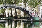 Turistas al l&iacute;mite en Par&iacute;s: el calor extremo revela una ciudad poco preparada