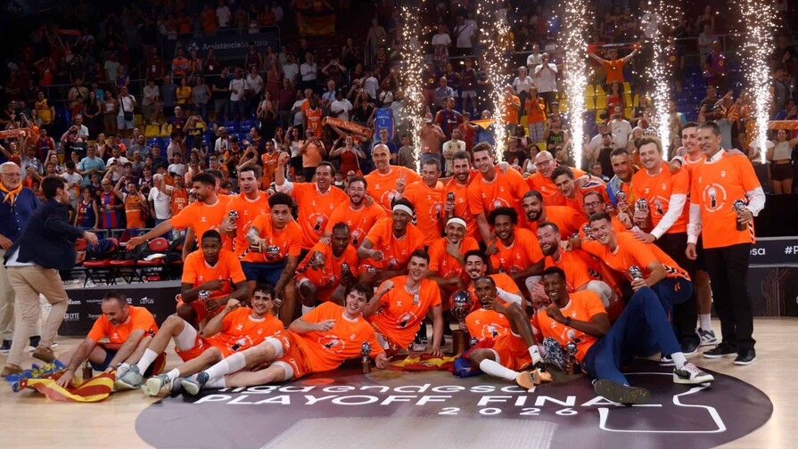 Jean Montero lleva al Valencia a su segunda corona del b&aacute;squet espa&ntilde;ol