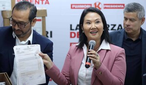 Keiko Fujimori agradece respaldo de electores y reconoce que Per&uacute; est&aacute; dividido