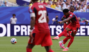 Kevin Pina anot&oacute; el gol m&aacute;s r&aacute;pido y lejano de la segunda ronda de la fase de grupos