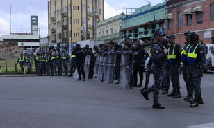 &iquest;Es necesario pedir permiso a Interior y Polic&iacute;a para protestar o manifestarse?