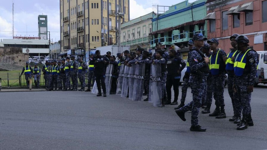 Marcha de agr&oacute;nomos hacia el Palacio Nacional no contaba con el permiso para efectuarse