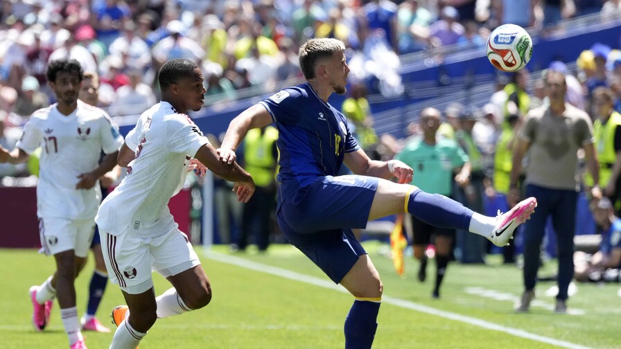 Bosnia se aferra al Mundial como tercera del Grupo B y elimina a Catar