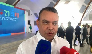 El director del SNS defiende protocolo migratorio en hospitales pese a solicitudes para su retiro