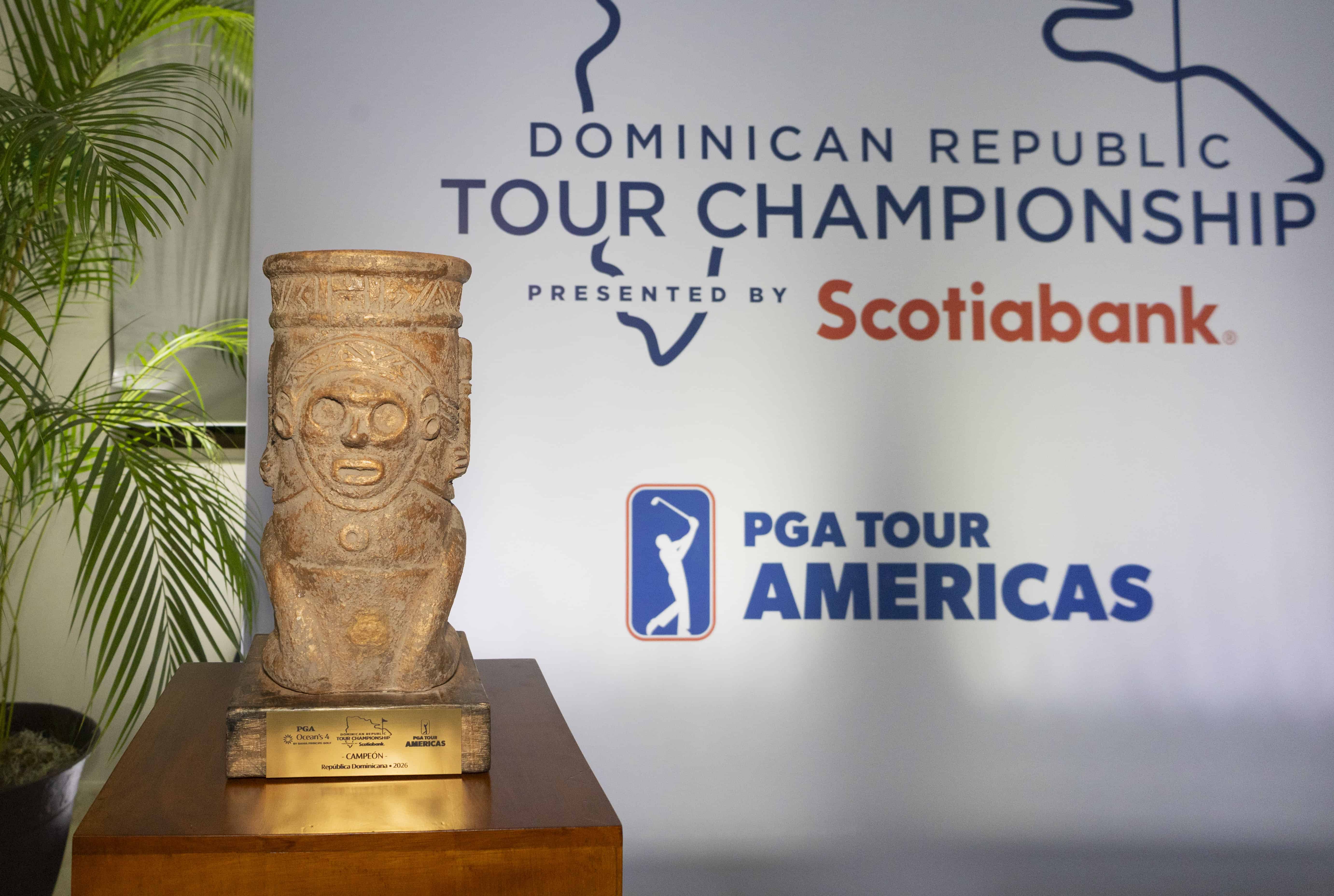 Imagen y Trofeo del torneo.