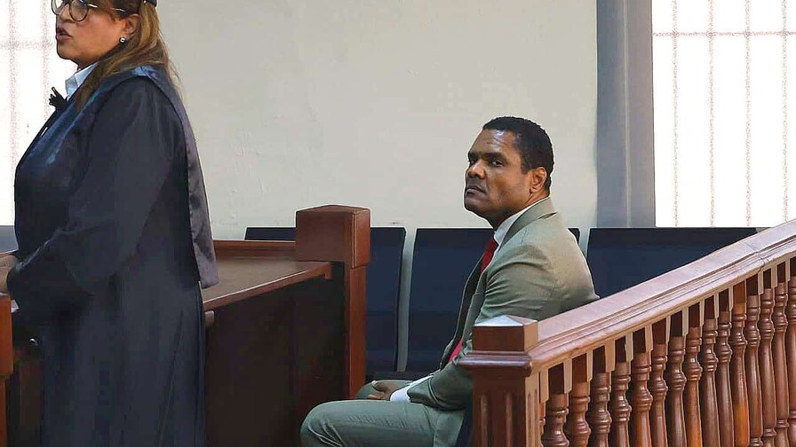 Violador de hijastra condenado a 20 a&ntilde;os sigue en libertad