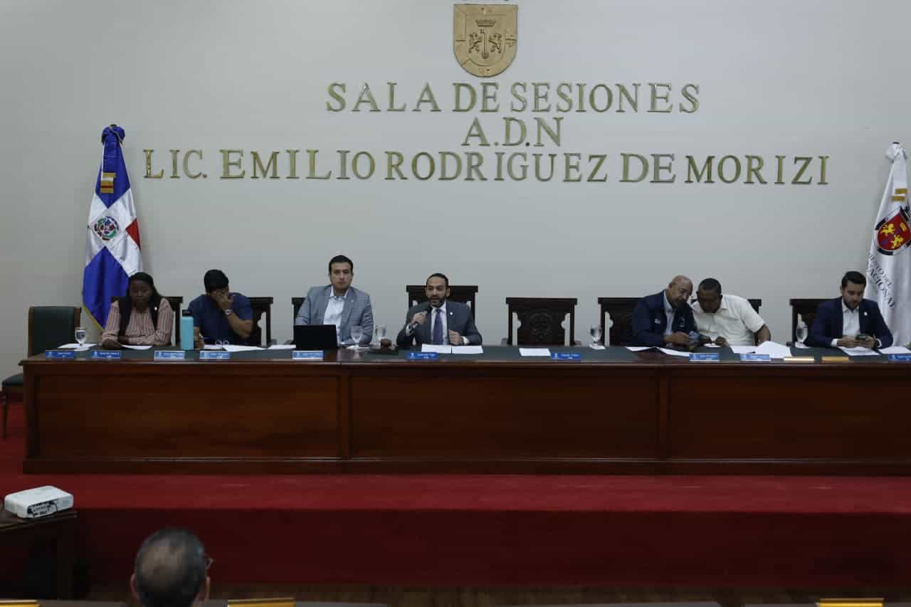 Los regidores estudian una resoluci&oacute;n para restringir los veh&iacute;culos pesados por la ciudad.