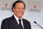 Julio Iglesias se solidariza con Venezuela y dice que su cariño sigue intacto Julio Iglesias se solidariza con Venezuela y dice que su cariño sigue intacto
