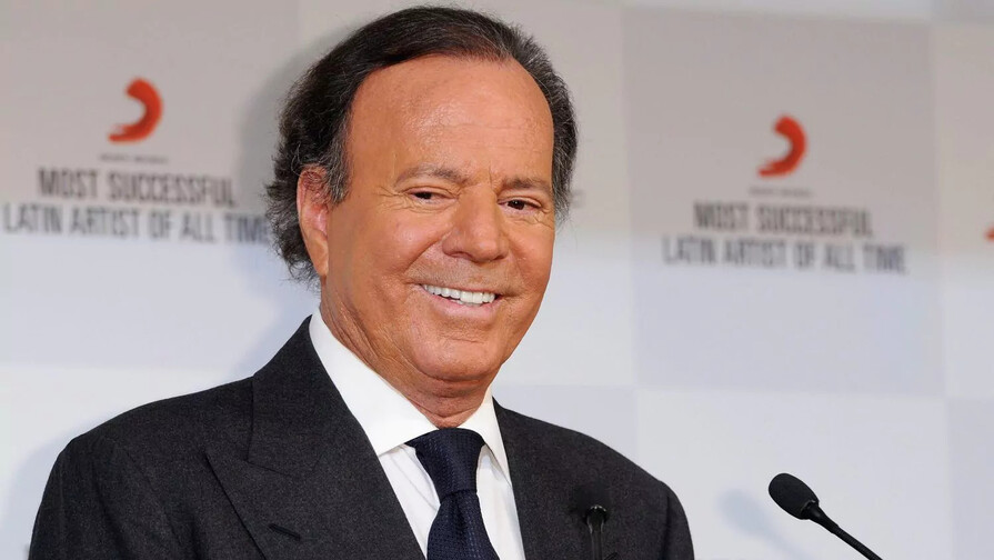 Julio Iglesias se solidariza con Venezuela y dice que su cari&ntilde;o sigue intacto