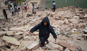 Habitantes de La Guaira denuncian ausencia de autoridades en zonas afectadas por sismos