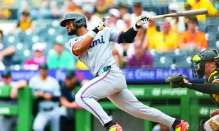 L&oacute;pez apunta a los 200 hits, una haza&ntilde;a en extinci&oacute;n entre los dominicanos