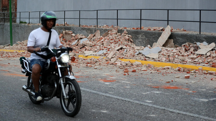 Gobierno de Puerto Rico pide tranquilidad por alerta de tsunami tras sismo en Venezuela