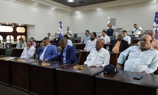 Regidores del Distrito Nacional discuten nuevas reglas para circulaci&oacute;n de camiones en la capital