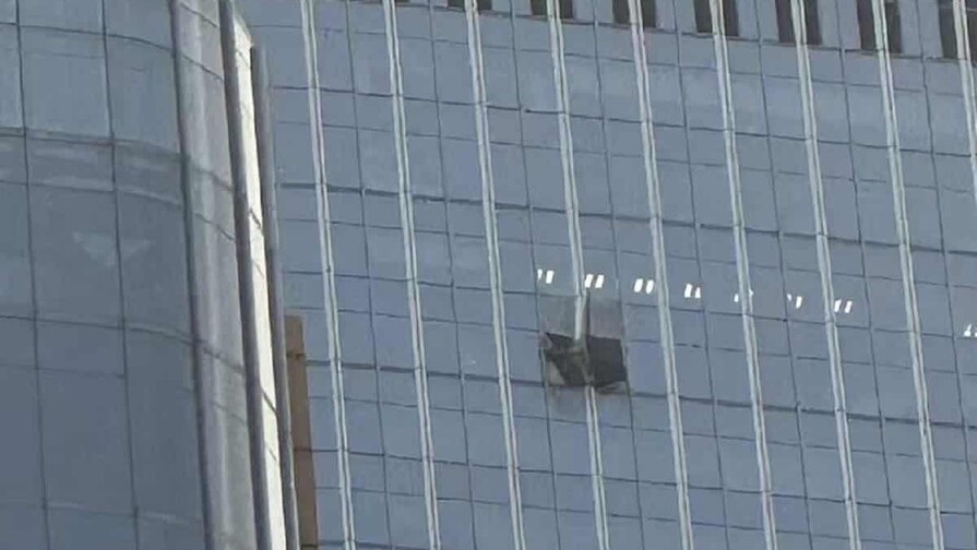 Se estrella una avioneta contra el edificio m&aacute;s alto de Pek&iacute;n