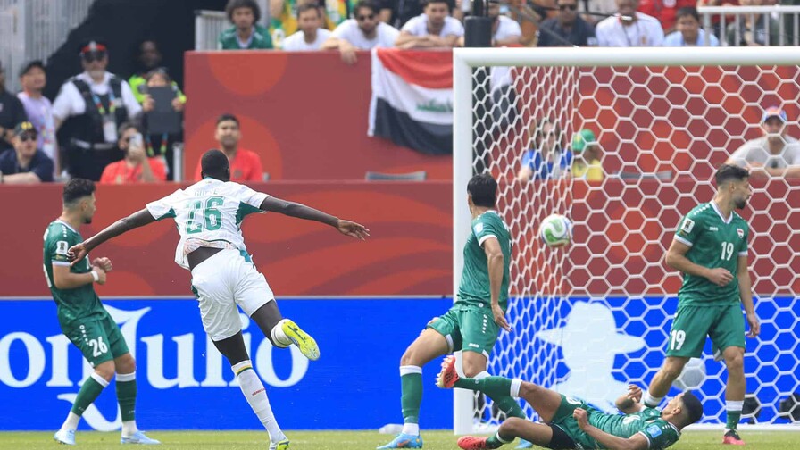 Senegal aplasta 5-0 a Irak y mantiene viva la esperanza de clasificar en el Mundial