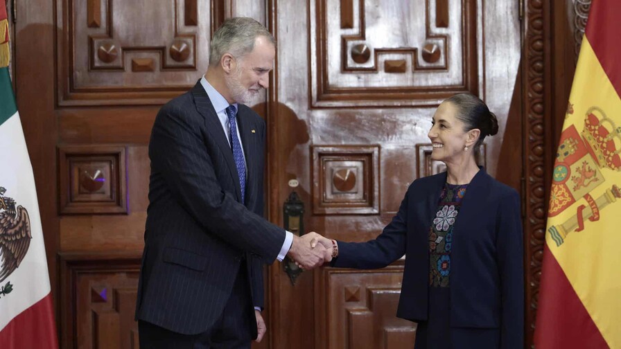 Sheinbaum dice que Felipe VI escuch&oacute; y propuso colaboraci&oacute;n sobre pueblos originarios