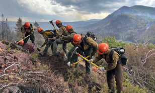 Utah declara estado de emergencia y restringe fuegos artificiales por incendio forestal