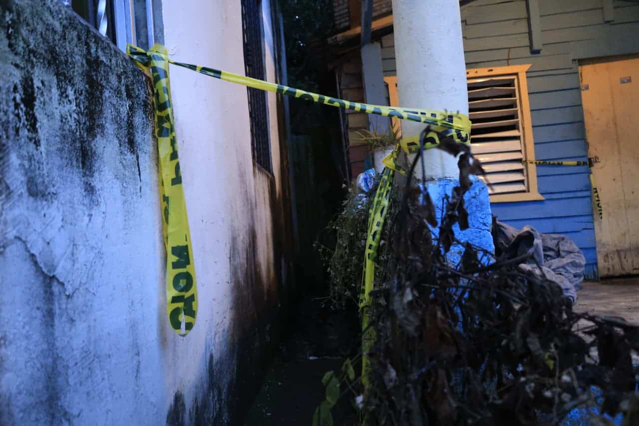 Santo Heredia fue encontrado muerto en la mañana de este jueves al final de este callejón. 