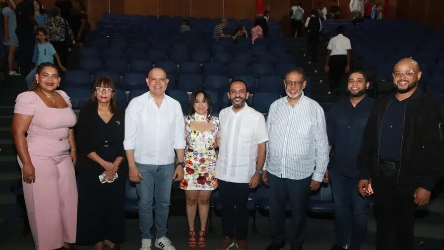 Centro Cultural Narciso Gonz&aacute;lez celebra muestra de resultados "Arte sin l&iacute;mite"