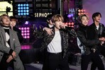 BTS hace historia en España con un multitudinario debut en el estadio Metropolitano BTS hace historia en España con un multitudinario debut en el estadio Metropolitano