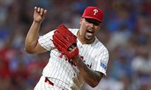 Jhoan Dur&aacute;n salva su n&uacute;mero 20 en triunfo 2-1 de Filis sobre Mets; Juan Soto de 4-0