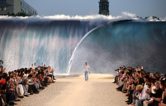 Cinco cosas que marcaron la Semana de la Moda masculina en un Par&iacute;s canicular