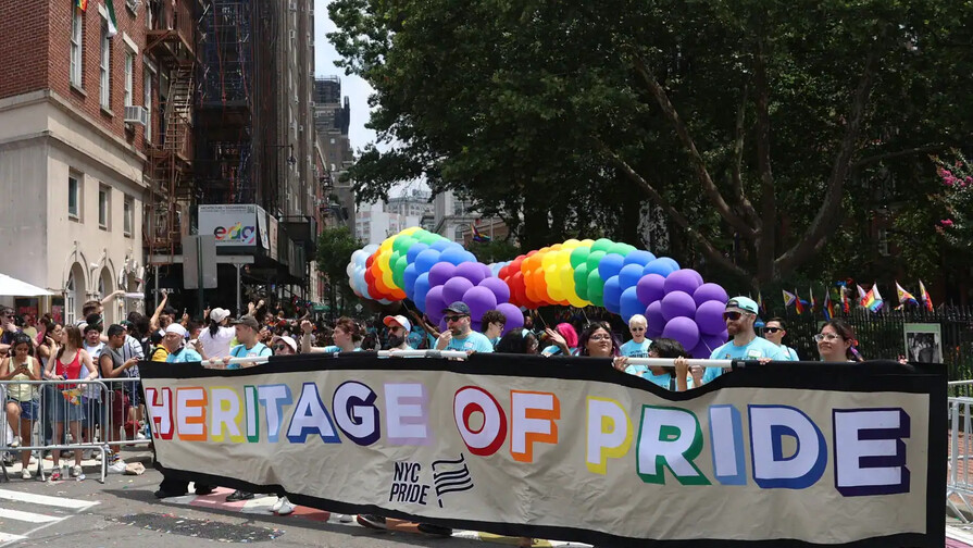 Nueva York y San Francisco cierran el Mes del Orgullo con multitudinarios desfiles LGBTQ+