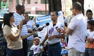 Familias de ni&ntilde;os con atrofia muscular espinal marchan por inclusi&oacute;n de medicamento en Alto Costo 