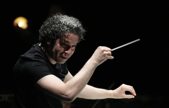 El terremoto en Venezuela provoca el aplazamiento de la gira de Gustavo Dudamel