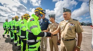 Gobierno dominicano env&iacute;a nuevo contingente de rescatistas a Venezuela