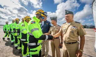 Gobierno dominicano env&iacute;a nuevo contingente de rescatistas a Venezuela