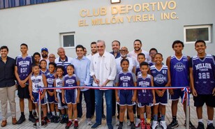 El presidente Abinader inaugura el Club Deportivo El Mill&oacute;n Yireh