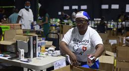 La solidaridad dominicana dice presente en diversos centros de acopio para asistir a los venezolanos