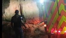 Incendio deja al menos siete viviendas afectadas en Jarabacoa