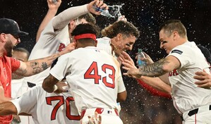 Con batazo de Jarren Duran, los Medias Rojas dejan en el terreno a los Yankees