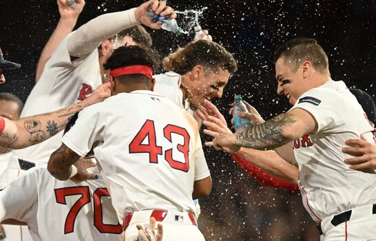 Con batazo de Jarren Duran, los Medias Rojas dejan en el terreno a los Yankees