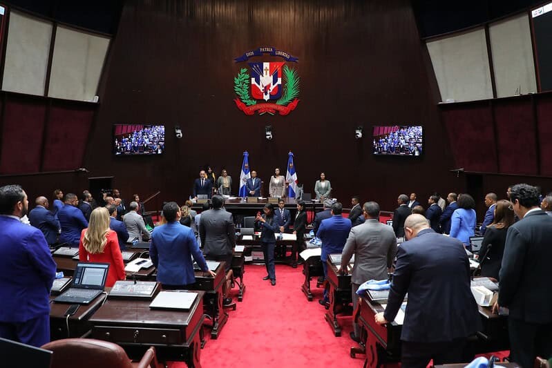 Diputados aprueban de urgencia reforma a ley de residuos s&oacute;lidos y reducen montos a pagar