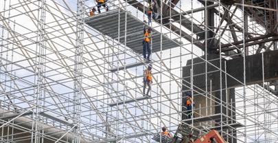 Puente de la 17 entra en fase de sustituci&oacute;n de estructuras  met&aacute;licas