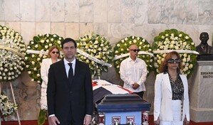 Roberto A. Salcedo elogia arte de Alex Bueno: "Fue una figura muy querida, con una voz prodigiosa