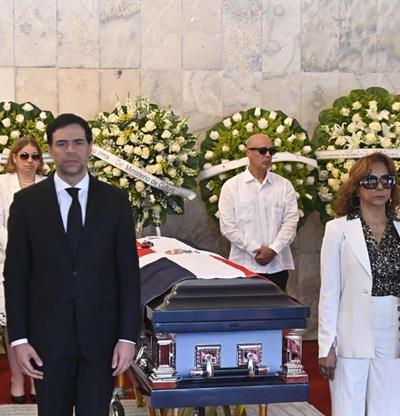 Roberto A. Salcedo elogia arte de Alex Bueno: "Fue una figura muy querida, con una voz prodigiosa