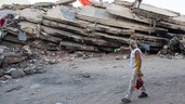 La b&uacute;squeda de sobrevivientes de los sismos de Venezuela en su hora cero