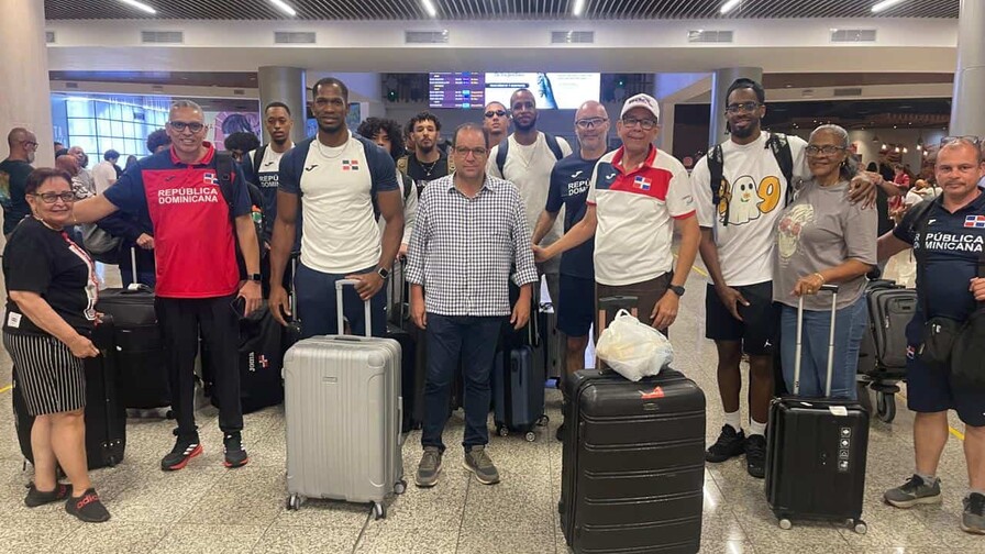 Selecci&oacute;n masculina de voleibol regresa al pa&iacute;s tras quedar varada en Venezuela