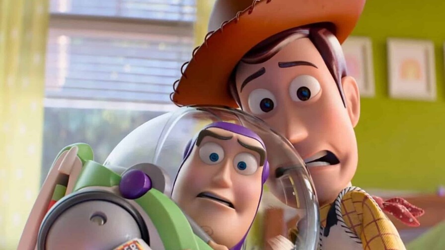 Toy Story 5 sigue liderando la taquilla y Supergirl tiene un comienzo flojo