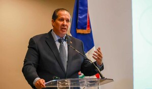 Rep&uacute;blica Dominicana comienza a recibir m&eacute;dicos que retornan desde Venezuela tras los terremotos