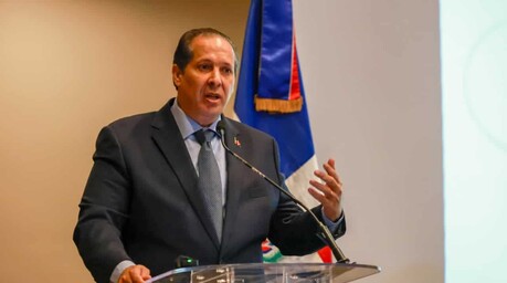 Rep&uacute;blica Dominicana comienza a recibir m&eacute;dicos que retornan desde Venezuela tras los terremotos