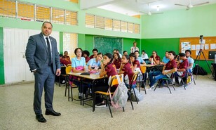 La Constituci&oacute;n tambi&eacute;n se aprende en la vida diaria (Clase 36)