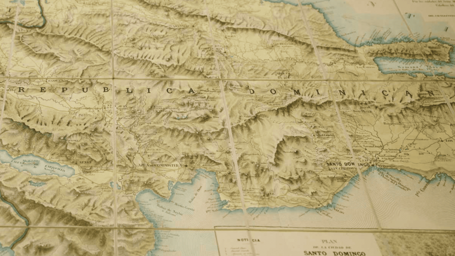 La CUNY recibe colecci&oacute;n con el primer mapa moderno de la Rep&uacute;blica Dominicana