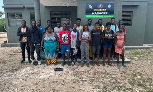 Militares detienen a 29 haitianos en condici&oacute;n migratoria irregular en la zona fronteriza